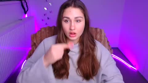 Snapshot of lora_kisses chatting on February 2026 12:31:01 PM Lora online show from February 2026 12:31:01 PM