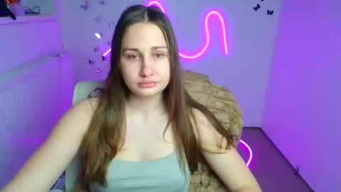 Snapshot of lora_kisses chatting on May 2026 06:18:01 AM Lora online show from May 2026 06:18:01 AM