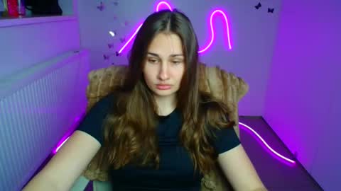 Snapshot of lora_kisses chatting on May 2026 05:49:01 AM Lora online show from May 2026 05:49:01 AM