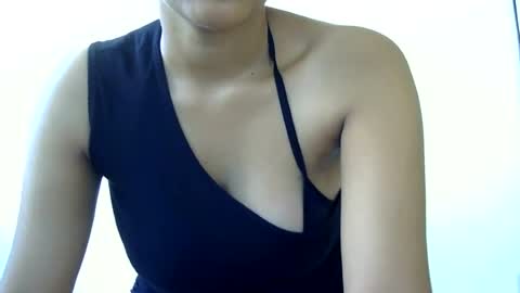 Loraa online show from June 2026 12:22:01 PM