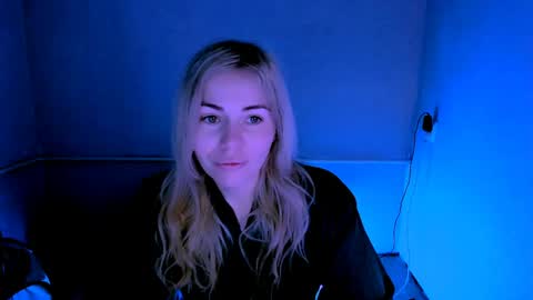 Lora online show from April 2026 02:17:01 AM