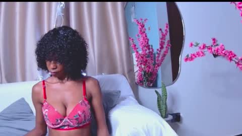 Snapshot of loraforreal chatting on January 2026 07:22:01 AM Blackcat online show from January 2026 07:22:01 AM