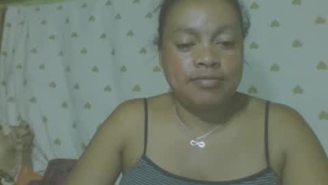 Snapshot of lorahxvane chatting on May 2026 12:11:01 PM LorahxVane online show from May 2026 12:11:01 PM