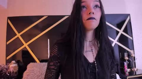 Snapshot of loraineblake chatting on November 2025 12:28:02 PM loraineblake online show from November 2025 12:28:02 PM