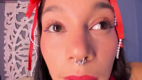 Snapshot of loraineblake chatting on December 2025 03:19:01 PM loraineblake online show from December 2025 03:19:01 PM