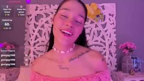 Snapshot of loraineblake chatting on January 2026 03:28:01 PM loraineblake online show from January 2026 03:28:01 PM