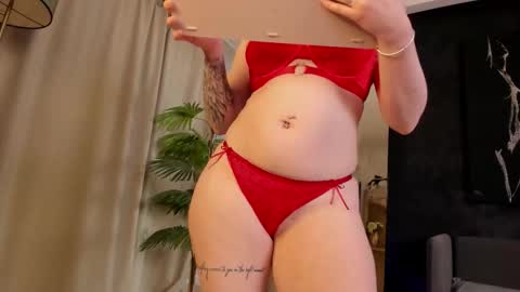 LoraIvone online show from March 2026 08:12:01 PM