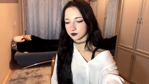 Hello there im Luna Im new here Lets have fun online show from February 2026 03:57:01 PM