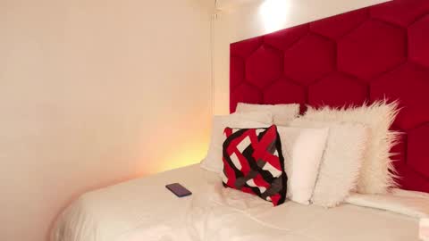 Snapshot of loreley_novoa chatting on November 2025 04:10:02 AM LORELI online show from November 2025 04:10:02 AM