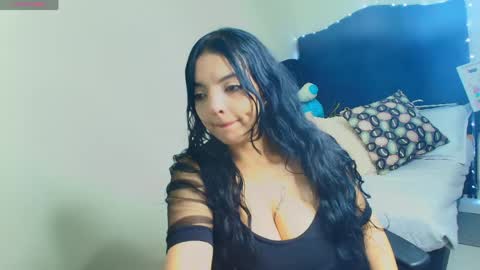 Loren online show from May 2026 07:55:02 PM