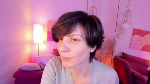 Loren online show from December 2025 06:51:01 AM