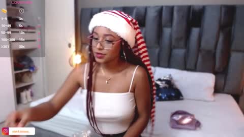 Snapshot of lorena_vieira_ chatting on December 2024 07:51:01 PM Lorena Vieira online show from December 2024 07:51:01 PM