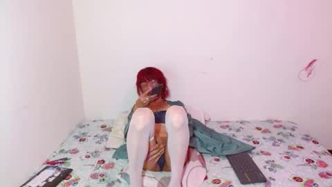 Lorena Capelli online show from November 2025 01:33:02 AM