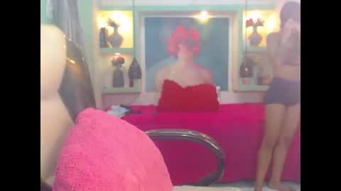 Snapshot of lorenapinto_ chatting on July 2026 12:09:01 AM lore online show from July 2026 12:09:01 AM