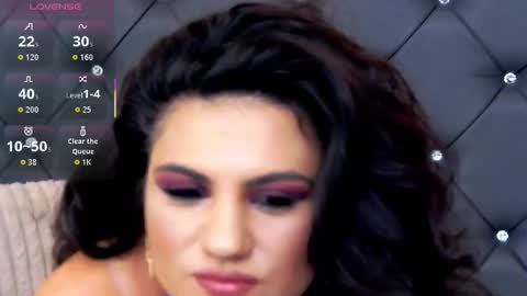 Snapshot of lorennemays chatting on November 2025 11:48:02 PM Lorenne Mays online show from November 2025 11:48:02 PM