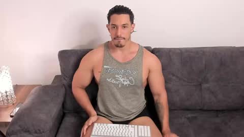 Lorenzo F online show from February 2025 01:40:01 AM