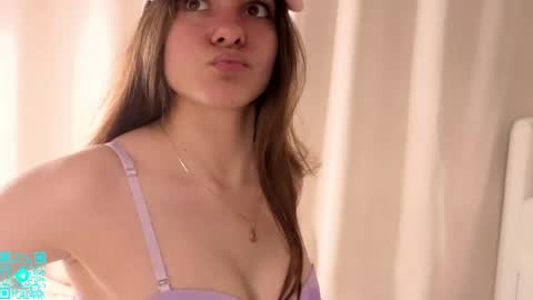 Chloe for Fan BlackHole online show from April 2026 06:10:01 PM