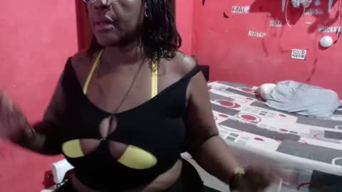 Snapshot of loretybighot chatting on November 2025 12:27:02 PM loretybighot online show from November 2025 12:27:02 PM