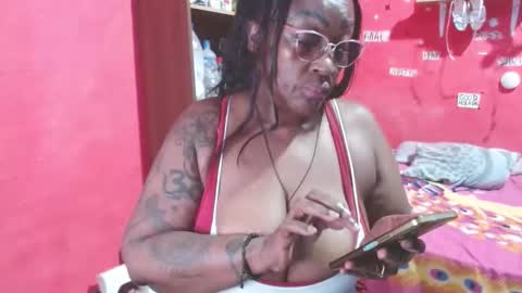 Snapshot of loretybighot chatting on November 2025 03:25:01 PM loretybighot online show from November 2025 03:25:01 PM