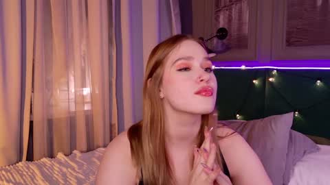 Lori online show from December 2024 12:45:02 AM