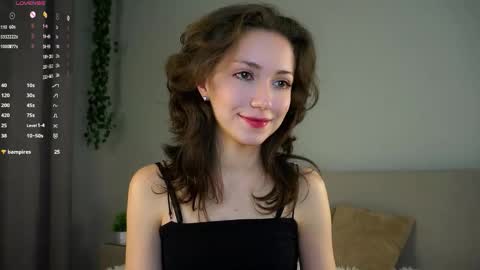 Naomi online show from November 2025 09:13:02 PM