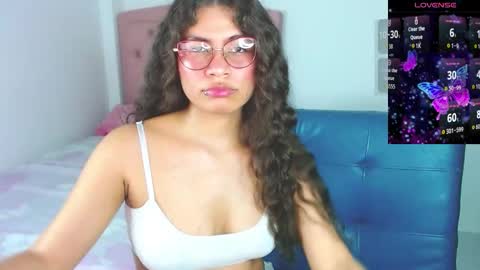 Snapshot of lorraine_rosse chatting on November 2025 05:40:01 AM lorraine online show from November 2025 05:40:01 AM