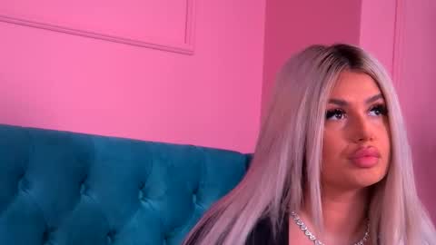 Snapshot of lorryskye chatting on November 2025 04:44:01 AM Lorry online show from November 2025 04:44:01 AM