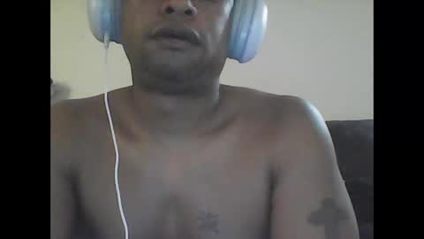 LostGeckos online show from November 2025 06:01:02 AM