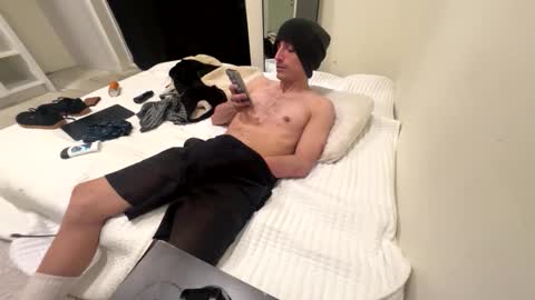 Snapshot of lostpuppyboy chatting on December 2025 08:18:01 AM lostpuppyboy online show from December 2025 08:18:01 AM