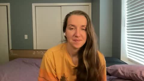 Snapshot of lothlori chatting on May 2026 11:10:02 PM lothlori online show from May 2026 11:10:02 PM