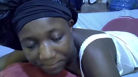 Snapshot of lotty_lavilla chatting on December 2025 01:00:01 AM lotty_lavilla online show from December 2025 01:00:01 AM