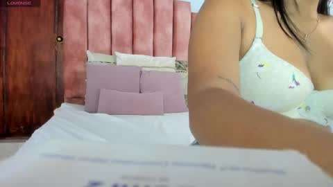Snapshot of lou_rosse chatting on September 2025 09:27:02 PM  Lou Rosse  online show from September 2025 09:27:02 PM