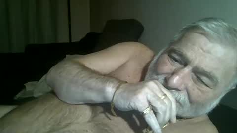 Snapshot of louis_chokdee chatting on December 2024 06:38:01 PM louis_chokdee online show from December 2024 06:38:01 PM