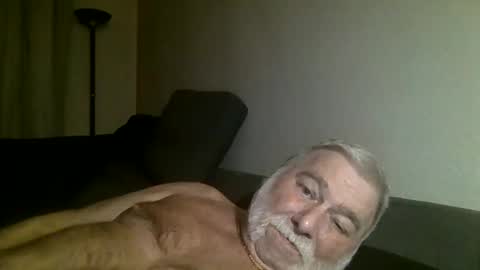 Snapshot of louis_chokdee chatting on December 2024 07:21:01 PM louis_chokdee online show from December 2024 07:21:01 PM