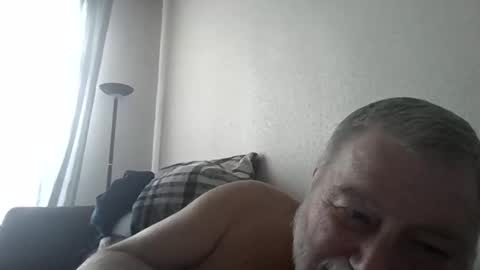 Snapshot of louis_chokdee chatting on March 2025 04:22:01 PM louis_chokdee online show from March 2025 04:22:01 PM