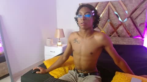 Snapshot of louis_hardstar chatting on December 2024 10:38:02 PM Louis Valdz online show from December 2024 10:38:02 PM