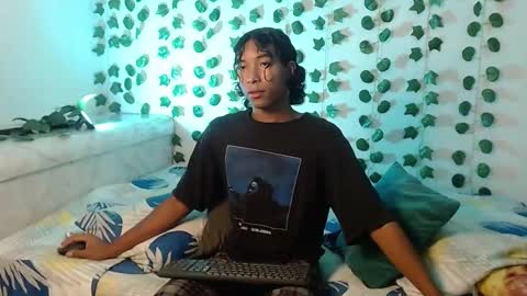 Snapshot of louis_hardstar chatting on February 2025 08:36:01 PM Louis Valdz online show from February 2025 08:36:01 PM