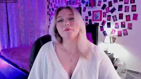 Loise online show from October 2025 03:34:02 PM