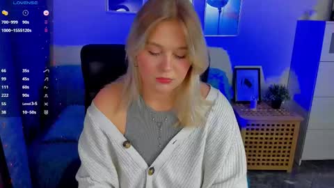 Loise online show from October 2025 08:48:02 PM