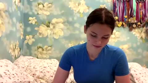 Snapshot of louismapes chatting on August 2026 06:00:01 PM Sasha online show from August 2026 06:00:01 PM