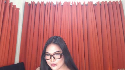 Louisse online show from April 2026 04:45:01 AM