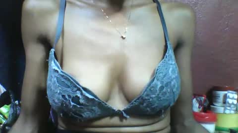 Snapshot of lovaelisa chatting on October 2025 04:20:02 PM lovaelisa online show from October 2025 04:20:02 PM