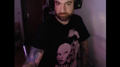 Snapshot of lovalova666 chatting on November 2025 10:52:01 PM Guapito online show from November 2025 10:52:01 PM