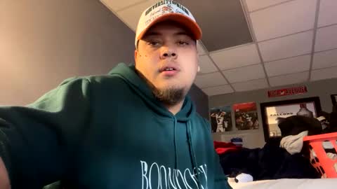 love01109 online show from December 2025 06:26:02 PM