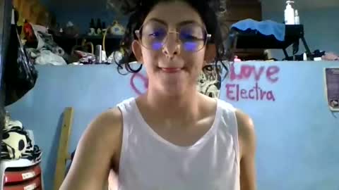 Snapshot of love_electra chatting on October 2025 03:07:01 PM love_electra online show from October 2025 03:07:01 PM
