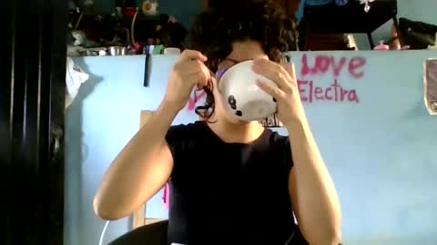 Snapshot of love_electra chatting on January 2026 02:41:01 PM love_electra online show from January 2026 02:41:01 PM