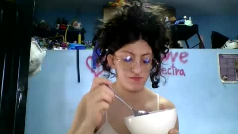 Snapshot of love_electra chatting on February 2026 09:41:01 PM love_electra online show from February 2026 09:41:01 PM