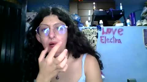 Snapshot of love_electra chatting on March 2026 02:49:02 AM love_electra online show from March 2026 02:49:02 AM