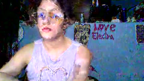 Snapshot of love_electra chatting on April 2026 08:57:01 PM love_electra online show from April 2026 08:57:01 PM