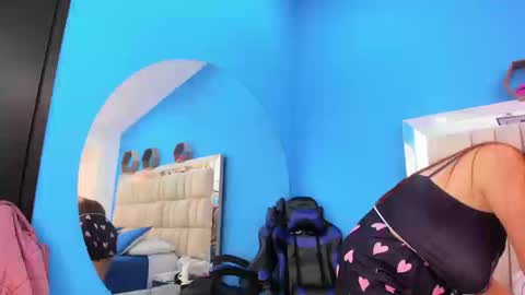 Melany  online show from February 2026 12:48:02 PM